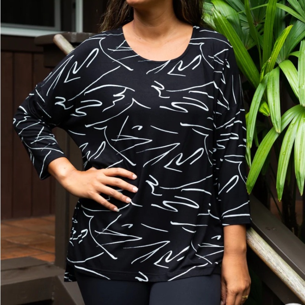 Komil Lenski Top Stylish Black and White‎ Women's M Pockets